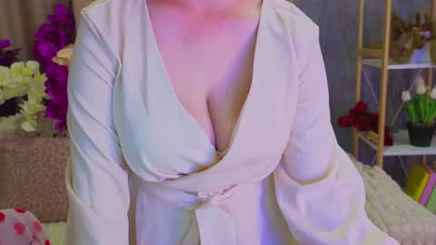Luisa Rosee online show from June 24, 9:00 pm