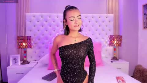 Luisa  online show from October 20, 3:06 pm