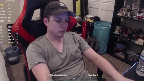 Luisdiaztube online show from January 9, 11:24 pm