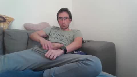 Luis online show from October 27, 2:17 pm