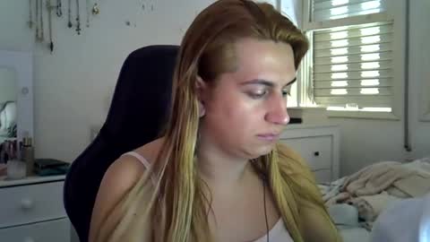 luizacandy online show from July 12, 6:11 pm