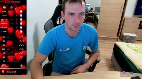 lukas312312 online show from December 17, 11:27 pm
