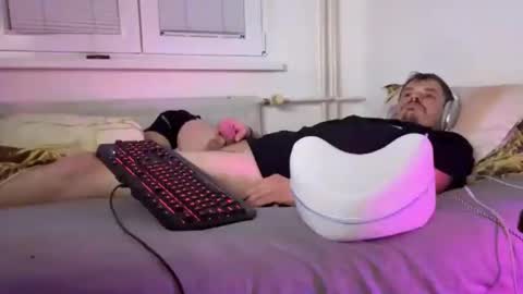 Lukas  online show from December 17, 2:29 am