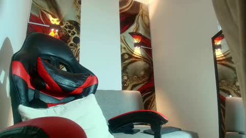 Snapshot of luke_davis01 chatting on September 13, 1:46 pm LUKE online show from September 13, 1:46 pm