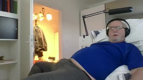 luley58 online show from March 7, 6:02 am