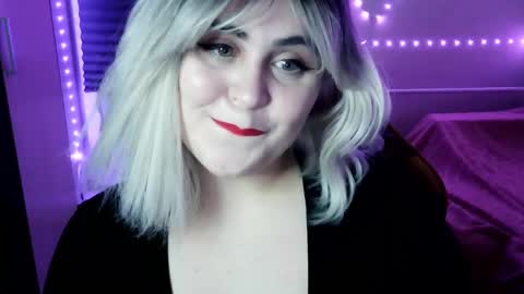 lulovia online show from March 20, 10:26 pm