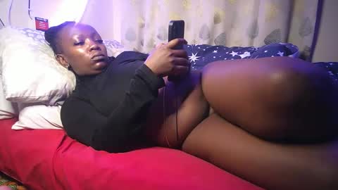 lulu_sparks1 online show from November 19, 2:44 am