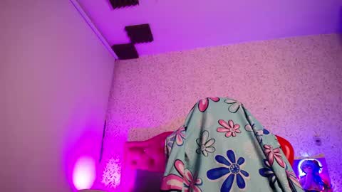 Luly online show from April 17, 4:15 am