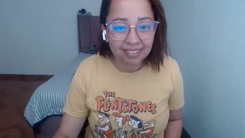 Snapshot of lumi_84 chatting on February 23, 9:48 pm LUMI online show from February 23, 9:48 pm