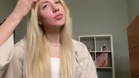 Catherine online show from April 16, 8:09 pm