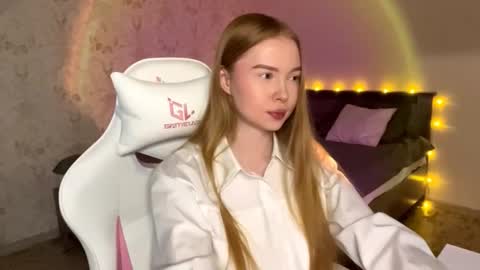 Sia online show from February 6, 7:38 pm