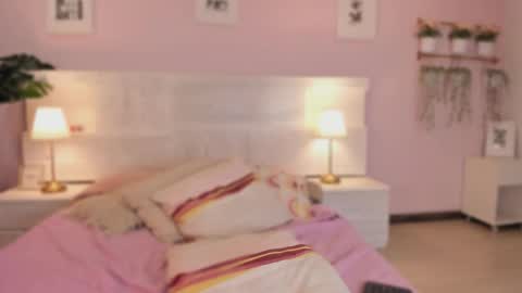 lummii_ online show from March 19, 8:03 pm