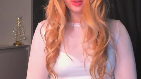 luna1vibe online show from January 10, 5:35 am