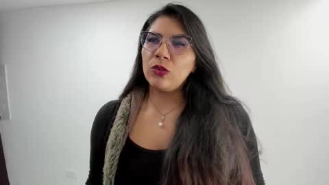 luna  online show from October 2, 6:17 pm