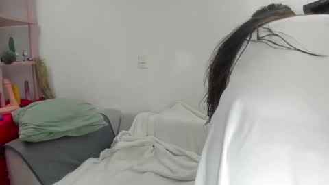 luna  online show from January 19, 11:42 am