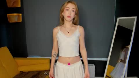 Elizabeth online show from February 12, 10:08 am