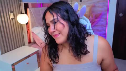 Luna  Jonez  online show from October 27, 11:21 am