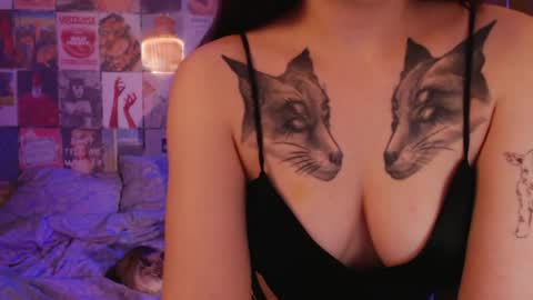 luna_limerence online show from May 25, 5:24 am