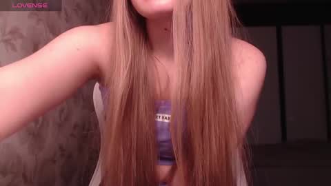 Snapshot of luna_loveisgood chatting on January 17, 2:18 am Luna online show from January 17, 2:18 am