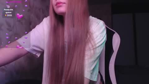 Snapshot of luna_loveisgood chatting on January 8, 12:28 am Luna online show from January 8, 12:28 am