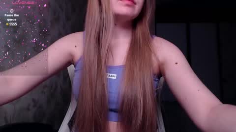 Snapshot of luna_loveisgood chatting on December 21, 5:18 pm Luna online show from December 21, 5:18 pm