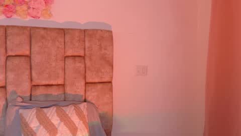   online show from September 9, 8:20 pm