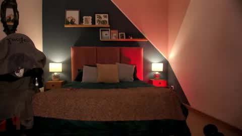 Luna online show from April 10, 9:41 pm