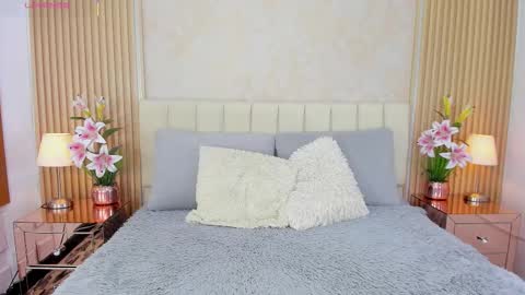 Luna Taylors online show from October 16, 11:21 am