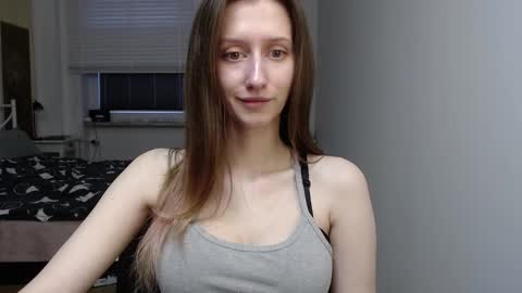 L U N A  online show from February 11, 7:01 am