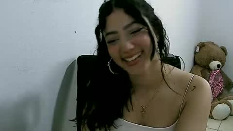 lunaa_sub online show from February 28, 7:25 pm