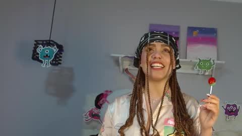 lunaaitana online show from October 30, 6:03 am