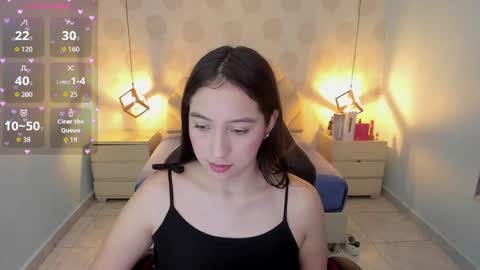 Snapshot of lunaclark2 chatting on October 1, 3:27 am LUNA online show from October 1, 3:27 am