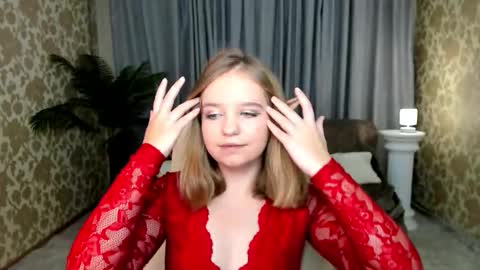 lunacosplaya online show from October 29, 8:31 pm