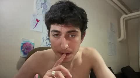 LunaPica online show from November 24, 5:22 pm