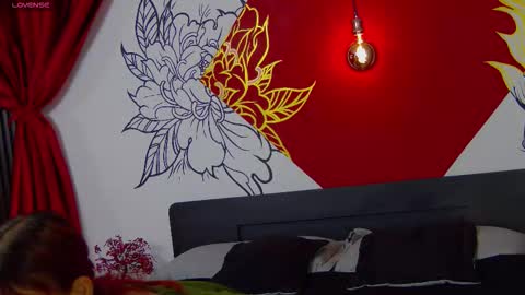 Luna online show from January 11, 8:15 pm