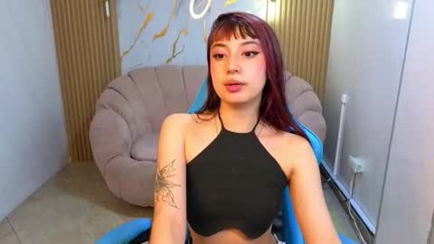 lunara_b online show from January 10, 7:08 pm