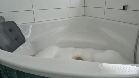 Luna  powered by bitch dust online show from October 13, 10:06 am