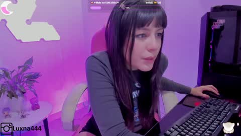   online show from February 4, 11:16 pm