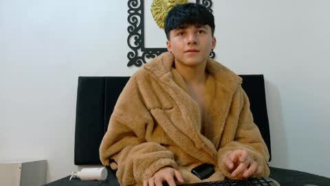 lunaydream online show from June 4, 2:34 pm