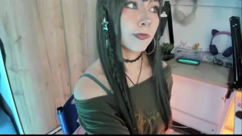 lunivyra online show from June 12, 4:17 pm