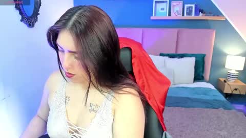 Lurea pearl online show from December 5, 5:50 am