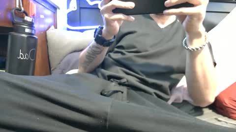 Snapshot of lurkus chatting on October 29, 7:54 am lurkus online show from October 29, 7:54 am