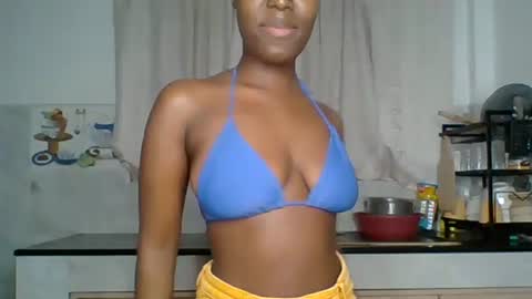 lushlola254 online show from October 5, 6:26 pm