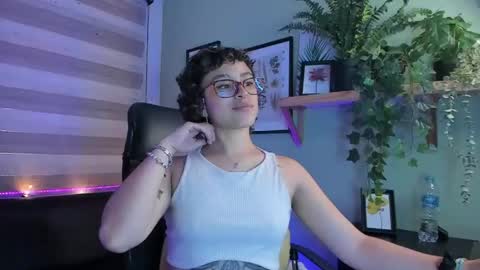 Luci   online show from May 7, 1:51 pm