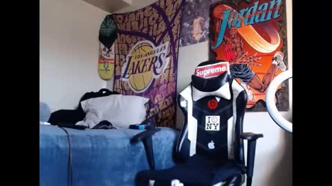 LUST online show from December 8, 3:24 pm