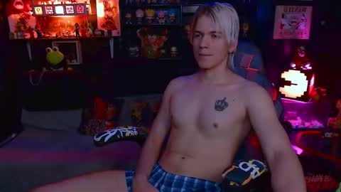 lustymatt online show from October 11, 8:08 am