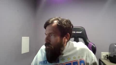 Luv2likslit online show from November 15, 9:22 am