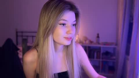 luv_jess online show from September 23, 4:56 pm