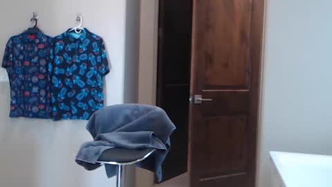 luv_missle online show from March 12, 6:53 pm