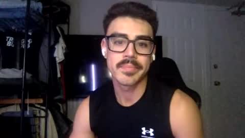 luvrboy77 online show from June 29, 5:26 am